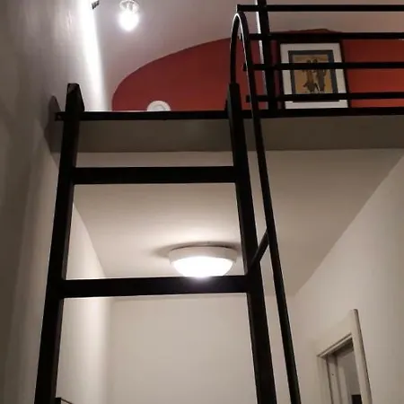 Cozy And Charming Studio Near Vatican * 로마